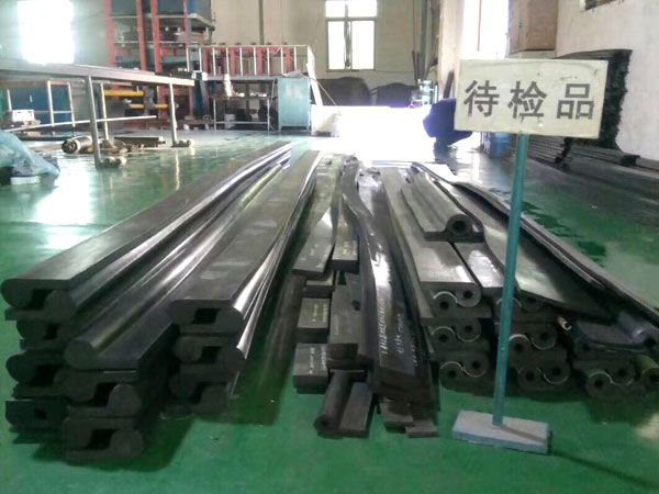 水工閘門(mén)止水橡膠